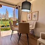 公寓 Front Views To El Pilar Comotucasa *
