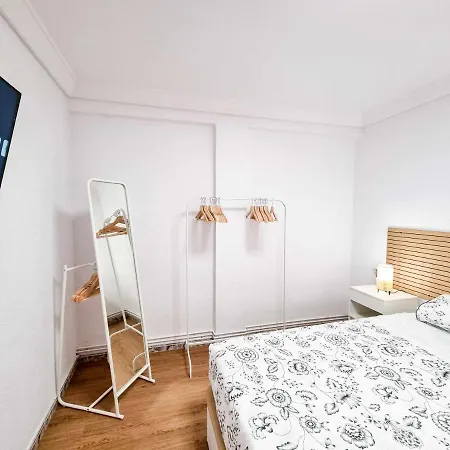 Front Views To El Pilar Comotucasa شقة