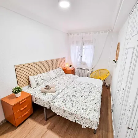 Front Views To El Pilar Comotucasa