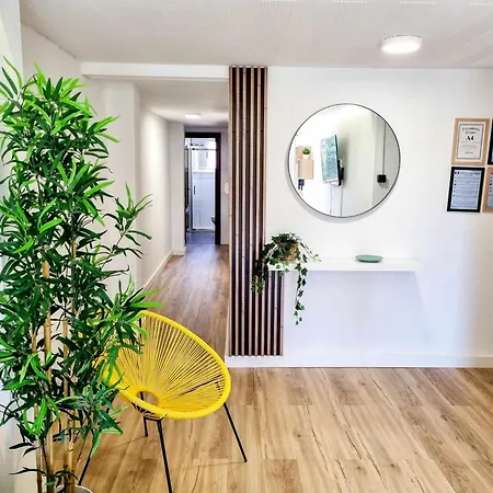 شقة Front Views To El Pilar Comotucasa