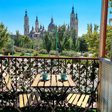 Front Views To El Pilar Comotucasa شقة