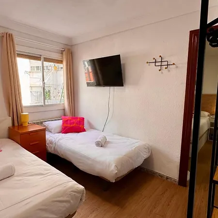 Appartement Front Views To El Pilar Comotucasa