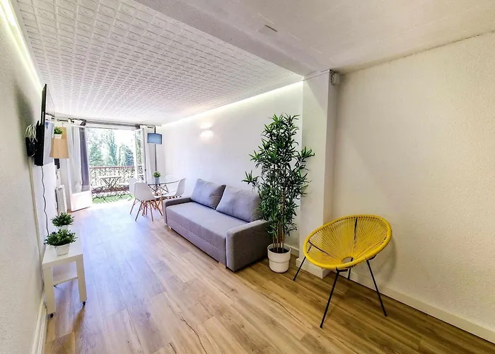 Front Views To El Pilar Comotucasa Apartment *