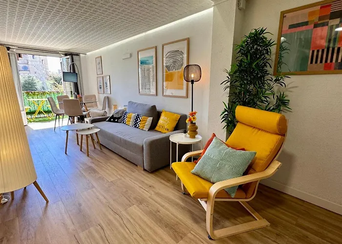 Front Views To El Pilar Comotucasa سرقسطة